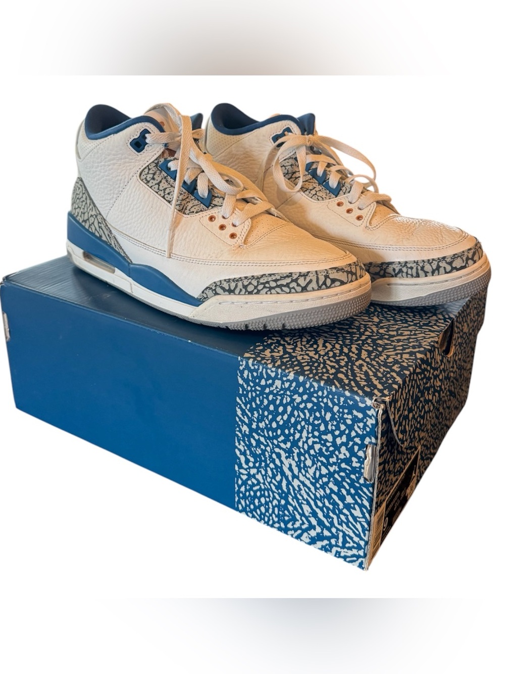 Nike Air Jordan 3 Retro “Wizard” Blue Cement Men’s Size 9 CT8532-148